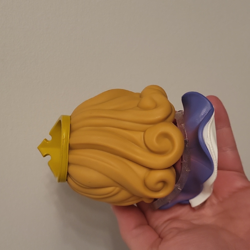 Funko Princess Aurora Figure - Picture 2 of 3